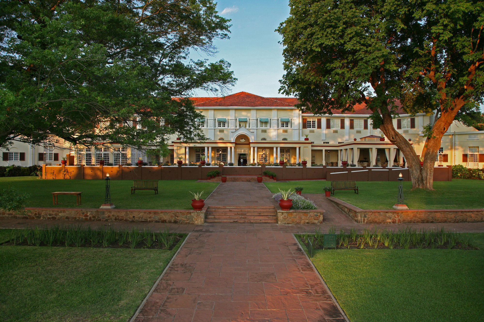 The Victoria Falls Hotel Buitenkant foto