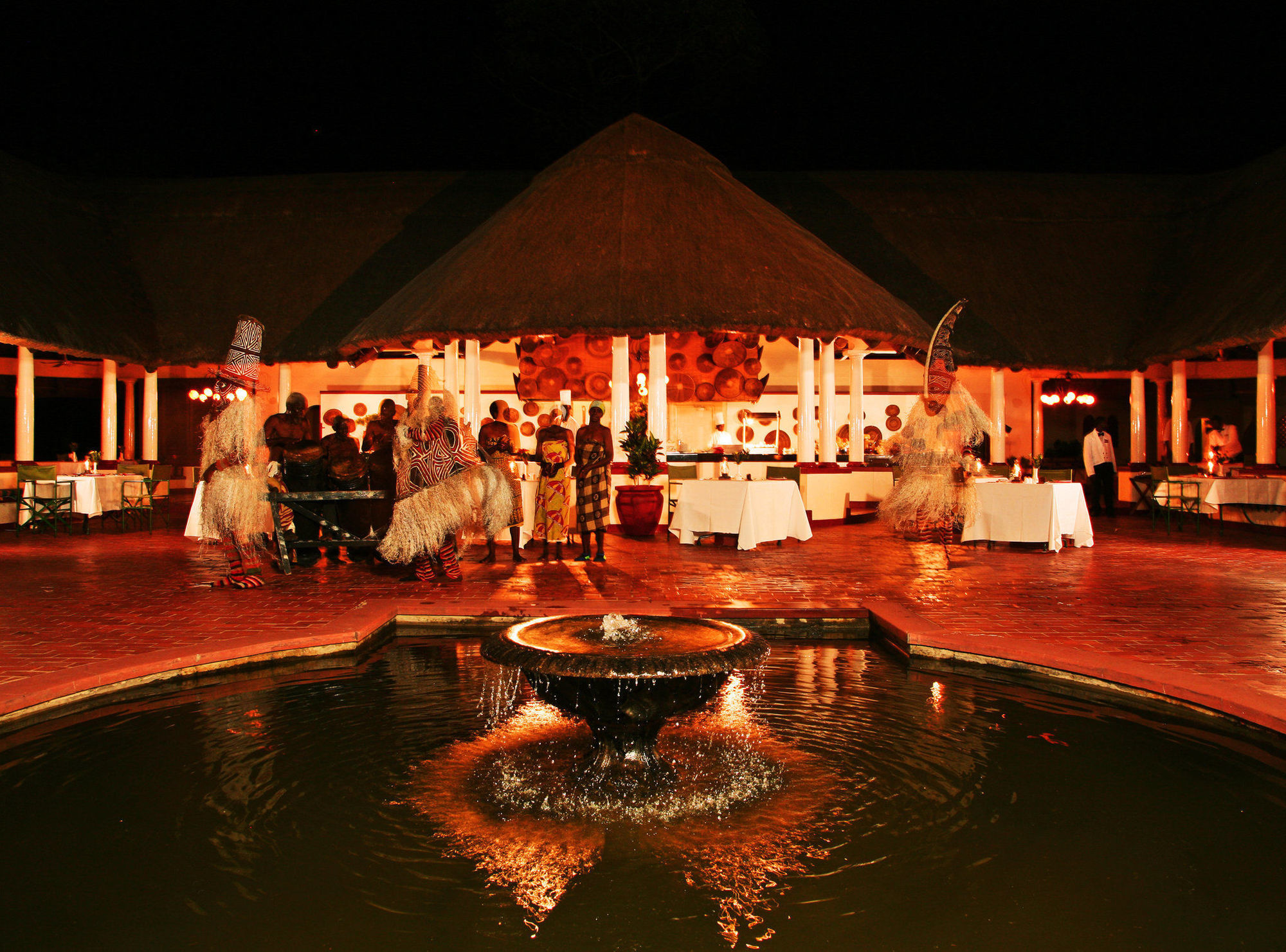 The Victoria Falls Hotel Restaurant foto